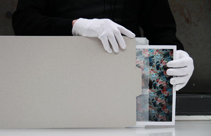 How to handle a Giclée print